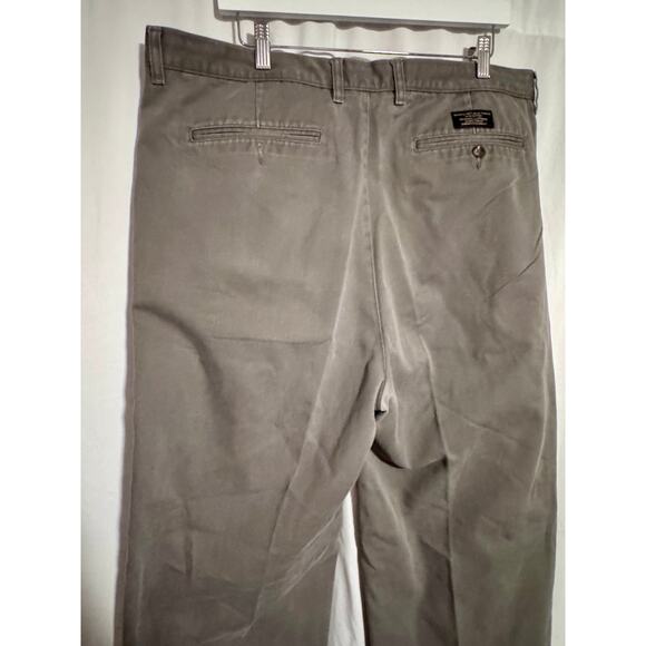 Banana Republic Men's Olive Chinos - Size 40L - Picture 5 of 12